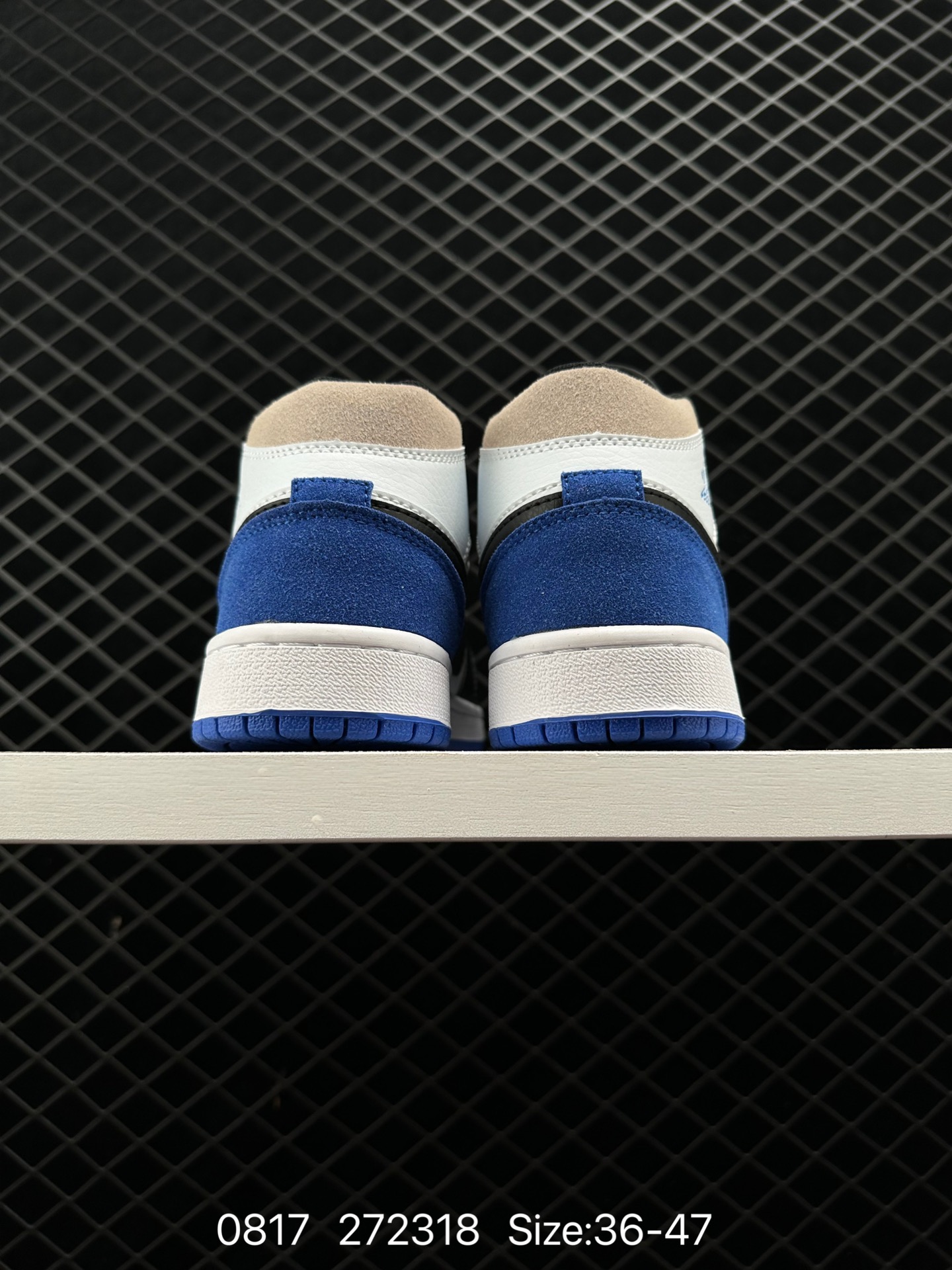 NIKE AIR JORDAN 1 MID AJ1